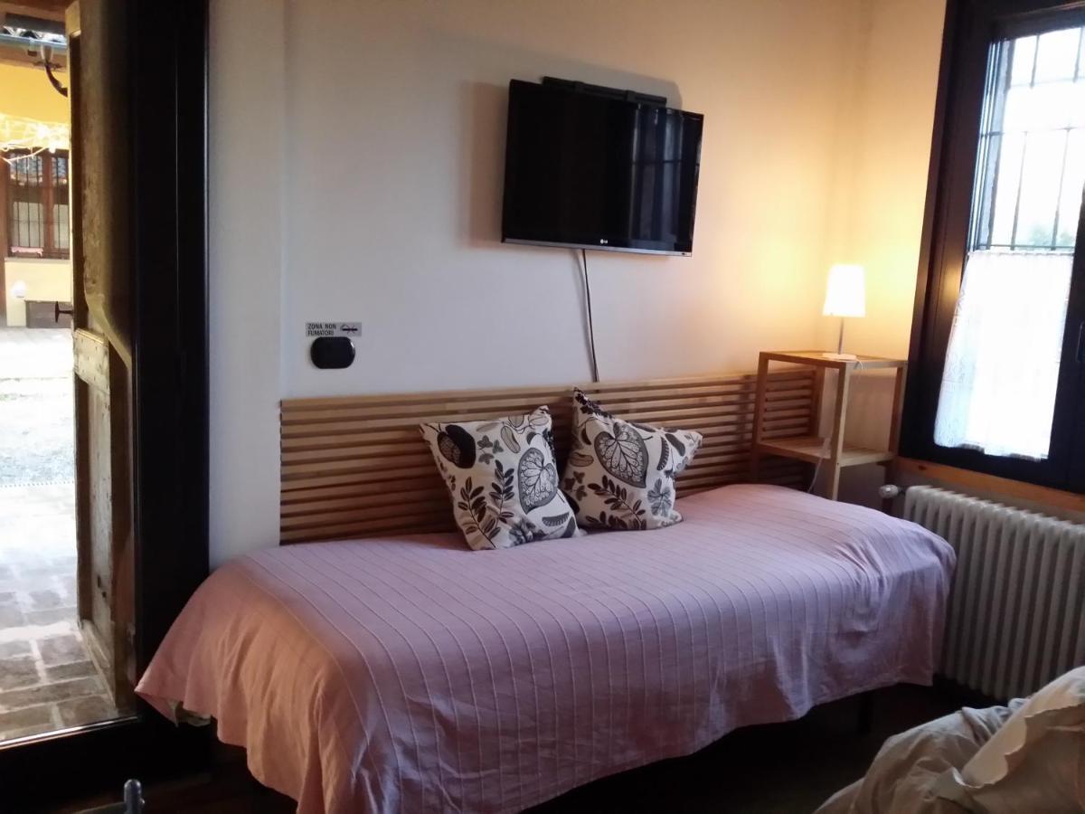 Bed and Breakfast R&B Albero Cavo Parma Camera foto